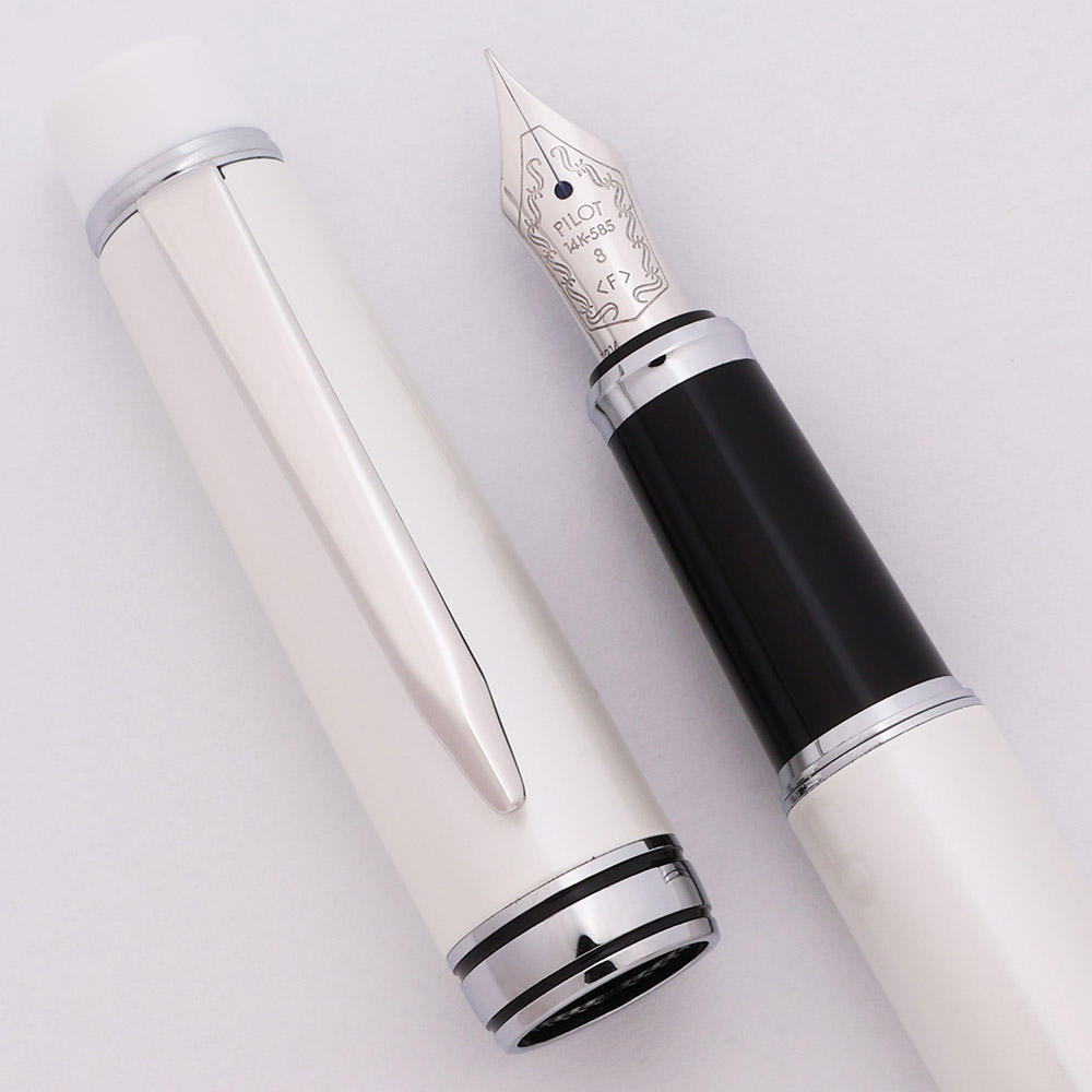 Pilot Stargazer (aka Stella 90S) Fountain Pen (2014) - White